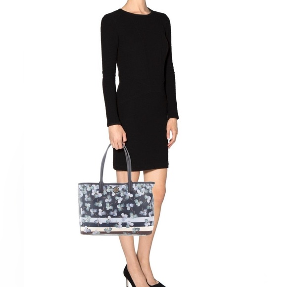 NEW Tory Burch Rare Floral Primula Stripe Kerrington Tote Authenticated Dust Bag - Picture 11 of 12